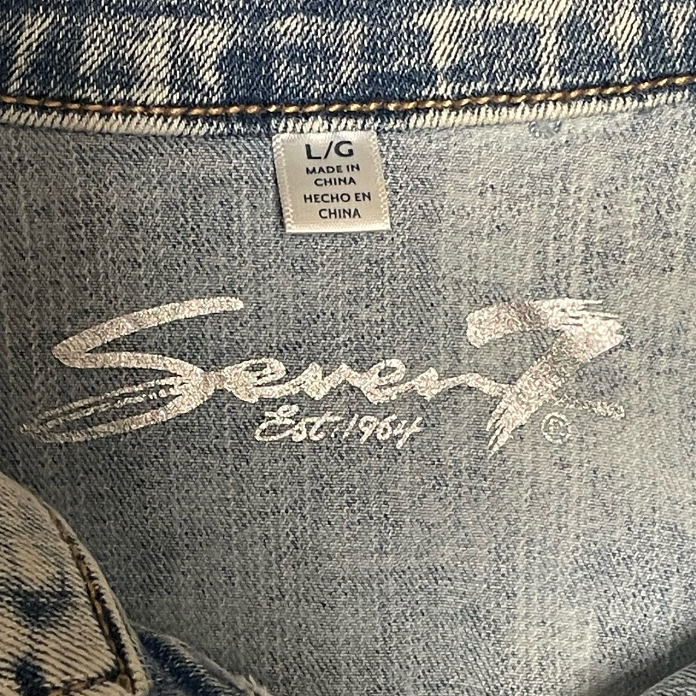 Women's Seven7 Denim Jacket Size Large NWT - Picture 4 of 8